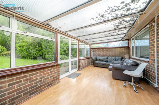 1ff5fe84-1ec5-4f2...