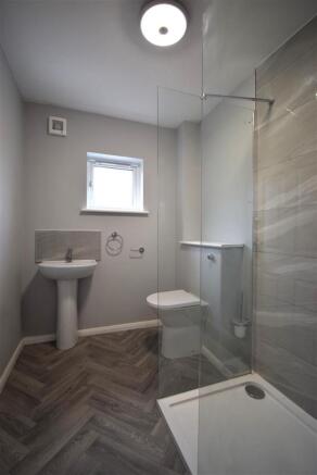 Bathroom.JPG