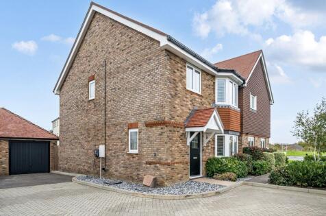 Henshaw Way, Billingshurst, RH14