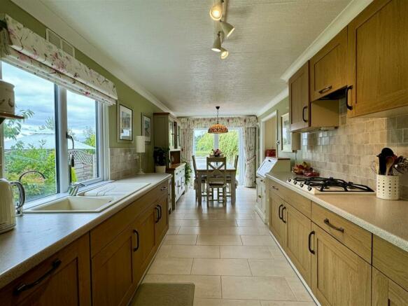 Open Plan Kitchen Dining Room