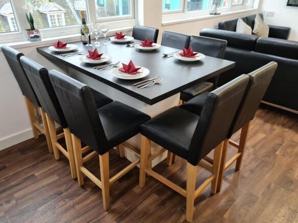 Flat J dining 