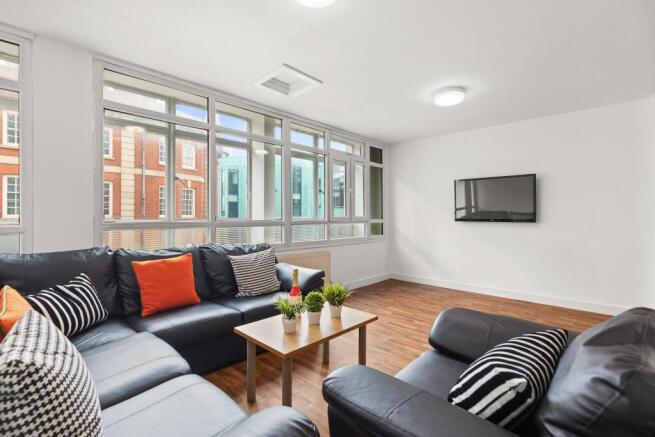 Flat E Lounge