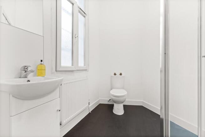 E15 bathroom