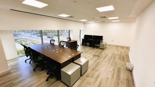 5 Onyx 102 Camley Street London N1C 4PF  interna