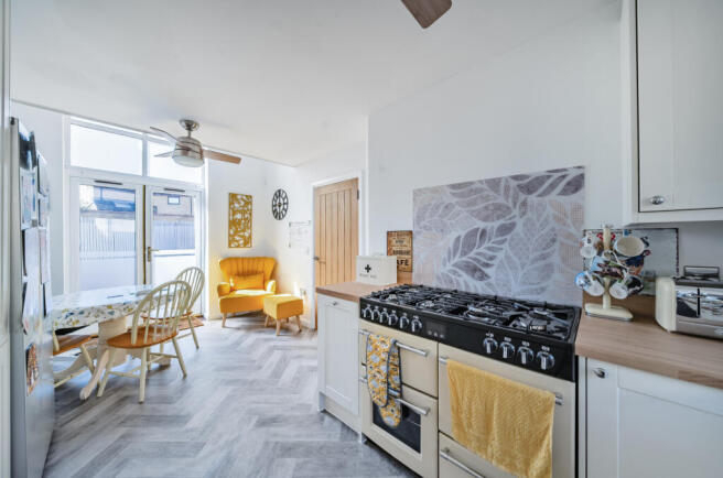 23-68230ab2ccd63-...