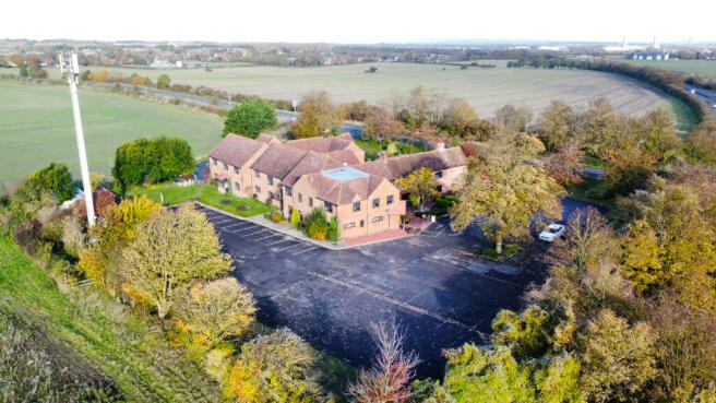 20 bedroom hotel for sale in Kingswell Hotel, Reading Road, Harwell,  Didcot, Oxfordshire OX11 0LZ , OX11