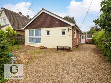 Holmesdale Road, Brundall