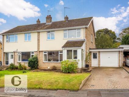 Nurseries Avenue, Brundall