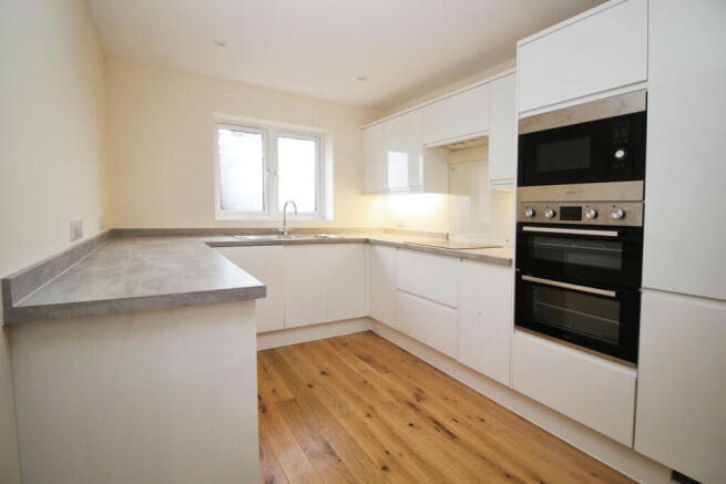 Kitchen/ Dining Room