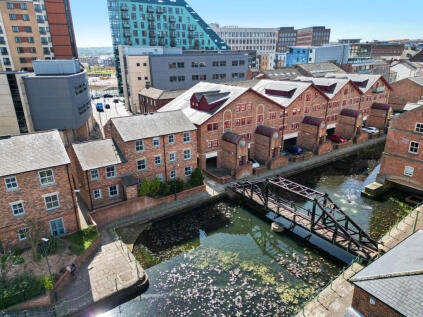 Navigation Walk, Leeds, LS10