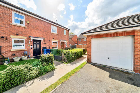 McKeagney Gardens, Cheshire, WA8