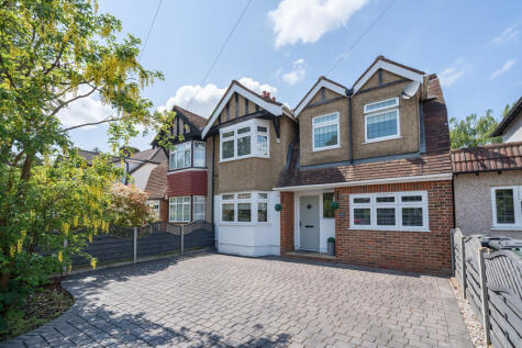 Lingfield Avenue, Dartford, DA2