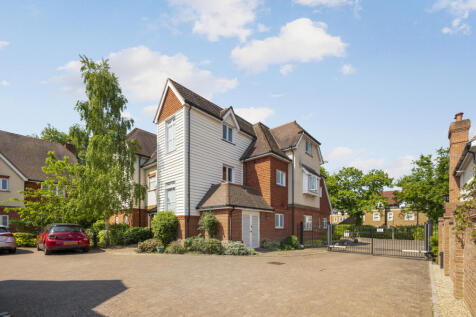 Rouse Close, Weybridge, KT13