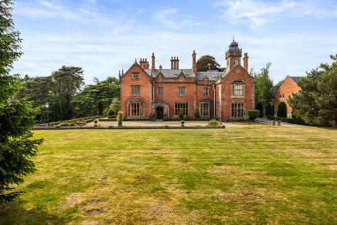 Altrincham Road, Wilmslow, SK9