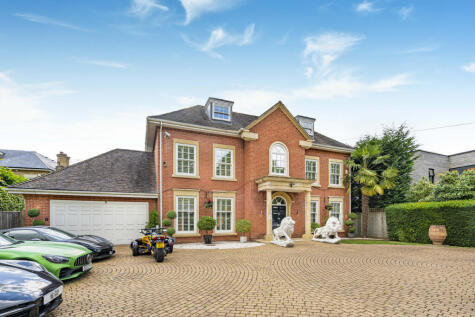 Warren Drive, Tadworth, KT20