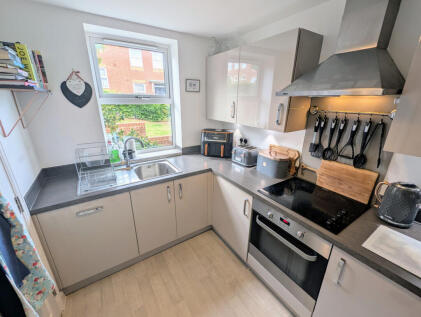 Badgers Walk, Newport, PO30