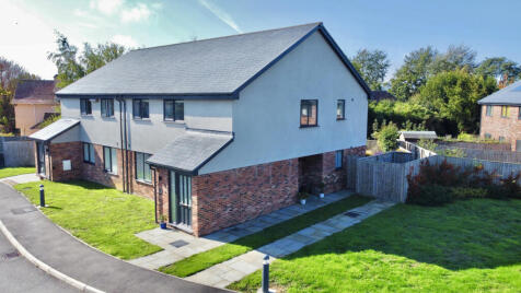 Meadows Way, Freshwater, PO40