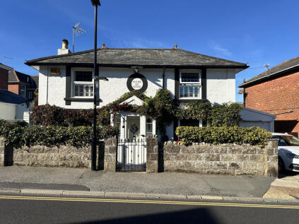 Landguard Road, Isle Of Wight, PO37