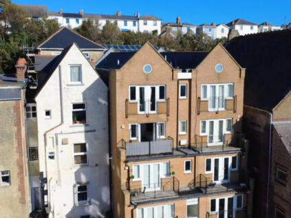 Victoria Street, Ventnor, PO38