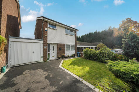 Field Vale Drive, Stockport, SK5