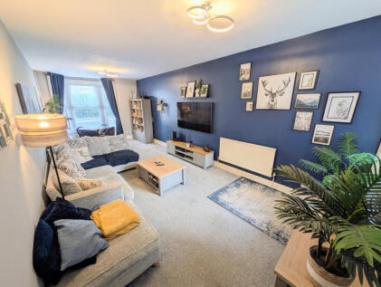 Mill Hill Road, Cowes, PO31