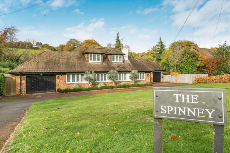 Forest Drive, Kingswood, KT20