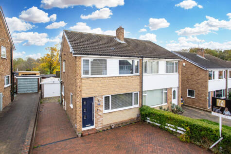 Moorgate Road, Leeds, LS25