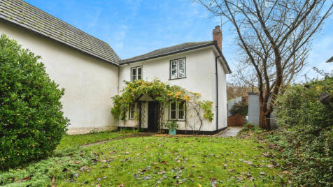 Village Street, Andover, SP11