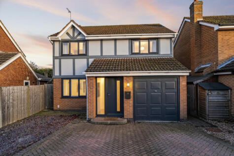 Brackley Close, Bourne, PE10