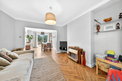 Covington Way, London, SW16