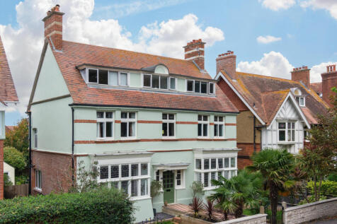 Bincleaves Road, Weymouth, DT4