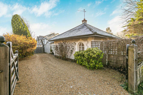 Holly Lane, Banstead, SM7