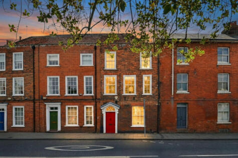 High Street, Colchester, CO1