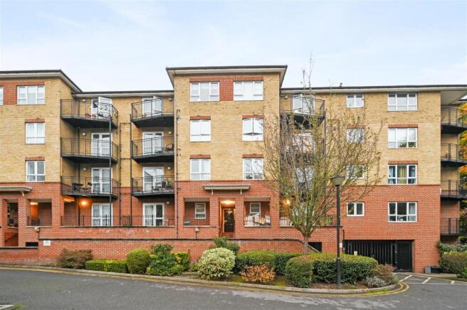 RCAR- greenview close7.JPG