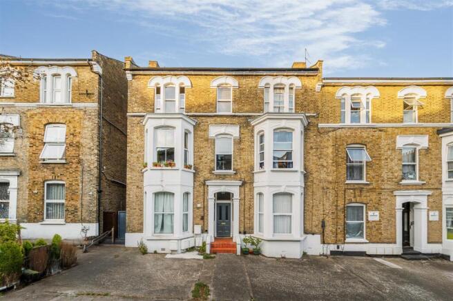 Flat 2, 14 Alfred Road-1.jpg