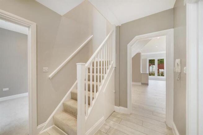 Flat 2, 25 Brougham Road - 9Vzt3QNPOToYrcs9JRiS.jp