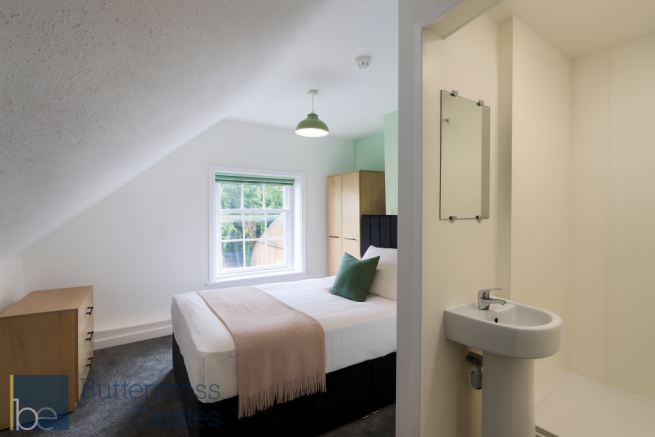 Room 5 - Staged AI photos