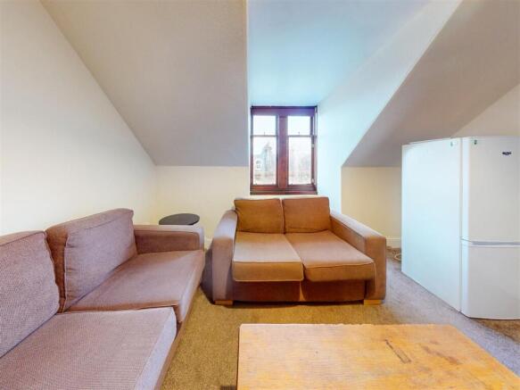 4L, 94 Commercial Street Dundee - LG-1.jpg