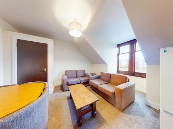 4L, 94 Commercial Street Dundee - LG-3.jpg