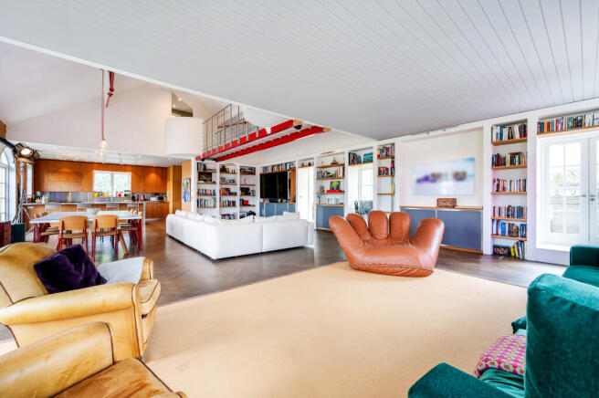 7 Old Library Apartments (16).jpg