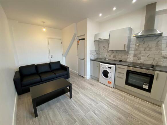 98 Holton Road - Flat 1 - Living Room Kitchen.jpg