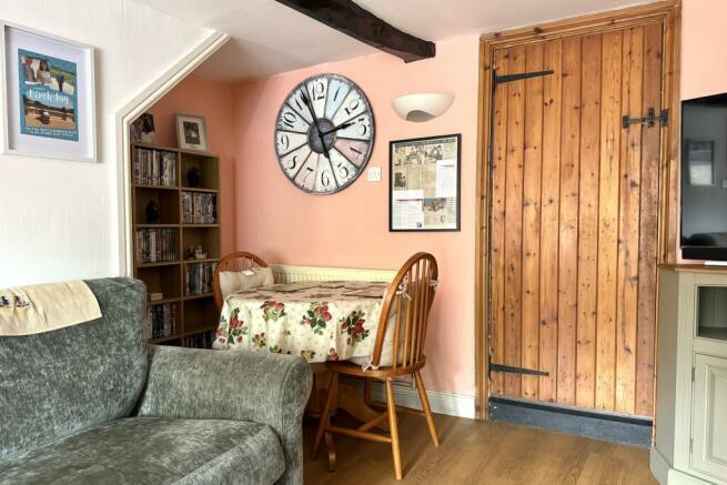 Sitting/Dining Room