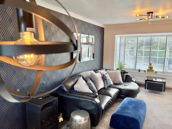 Sitting/Dining room