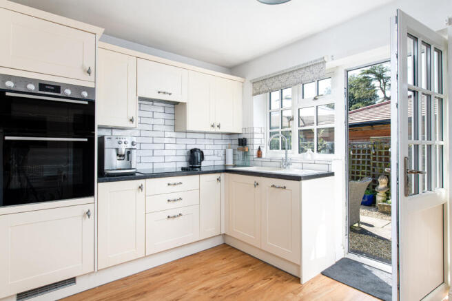 Kitchen_Dining_6
