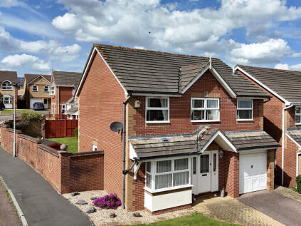 Nightingale Lawns, Cullompton, EX15 1UB