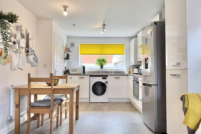 Kitchen/Dining Area