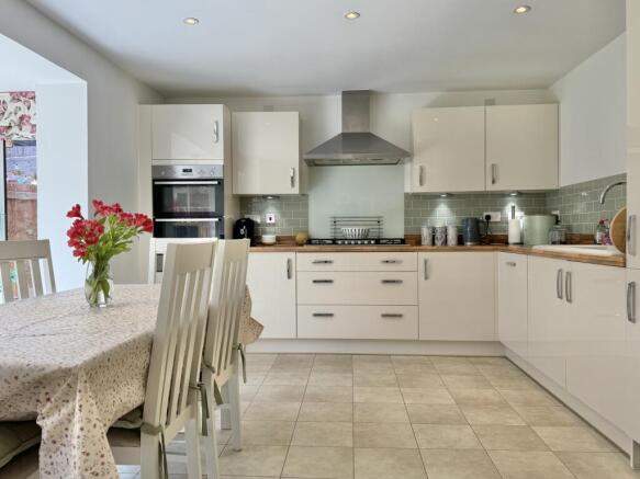 Kitchen/Dining Room