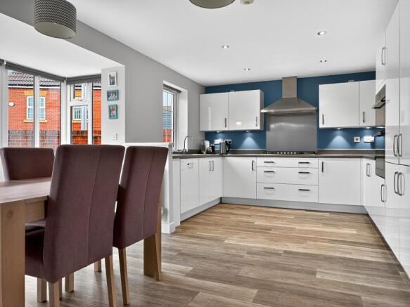Kitchen/Dining Room