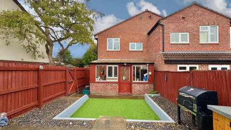 Drake Close, Taunton, TA2