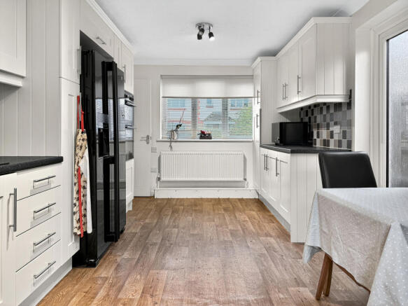 Photo 03-11-2025, 15 17 39